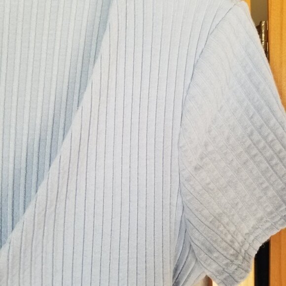 Sadie & Sage Stretch Knit Top Y2K Light Blue Size Medium Deep V-Neck - Picture 3 of 8